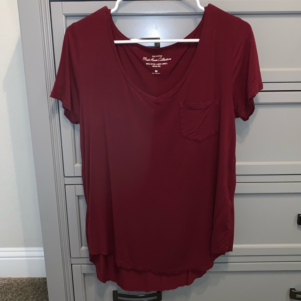 •Hollister T-shirt Must Have Collection